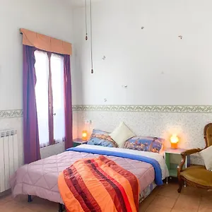 Pavarotti House , Venezia Italia